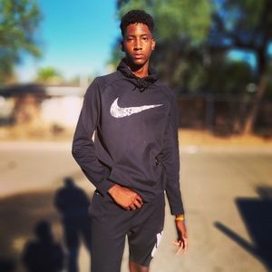 Meet your Posher, Zach